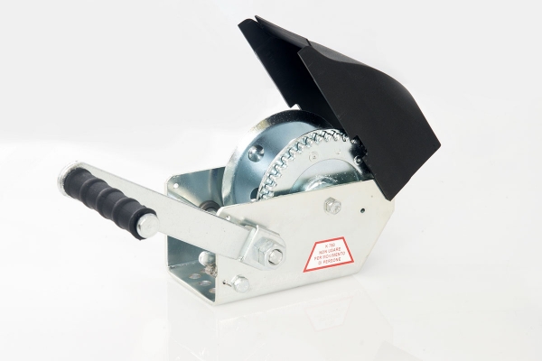 Manual boat winch